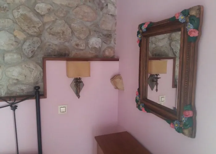 Estela De Barros 3* 로스코랄레스데부엘나